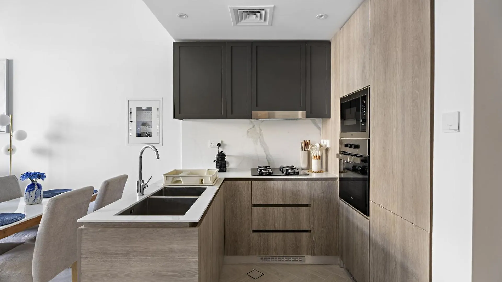 Vayk - Modern 1 Bd Apartment In A New Community Dubai United Arab Emirates
