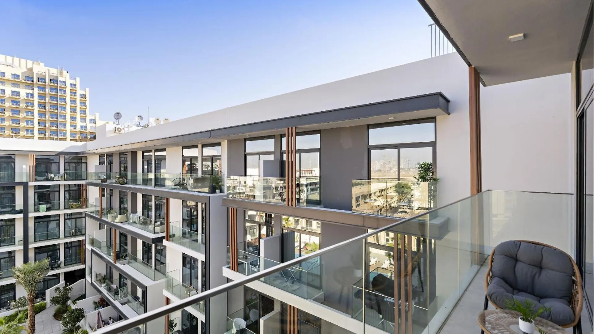 Vayk - Modern 1 Bd Apartment In A New Community Dubai