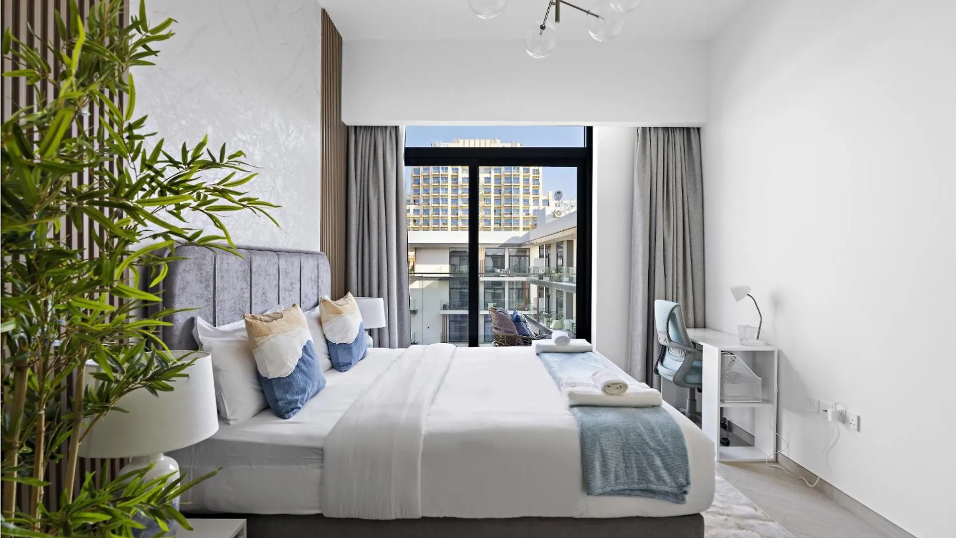 Vayk - Modern 1 Bd Apartment In A New Community Dubai